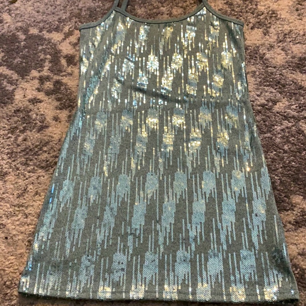 Sequin long & lean BKE tank from Buckle